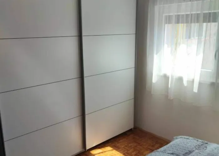 One Bedroom With Balcony *