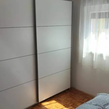 One Bedroom With Balcony *